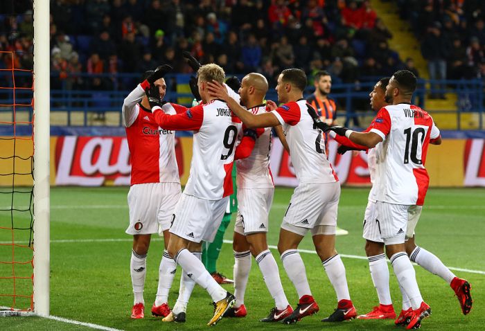 Feyenoord vraagt dispensatie voor nieuwe strenge regels; KNVB wijst af